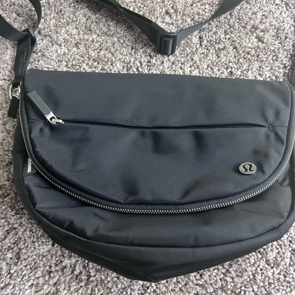 Lululemon bag